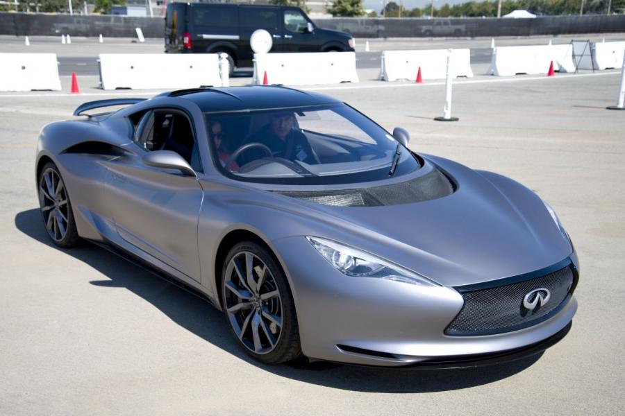  Infiniti EMERG-E Concept 2013 года  (фото 1 из 16)